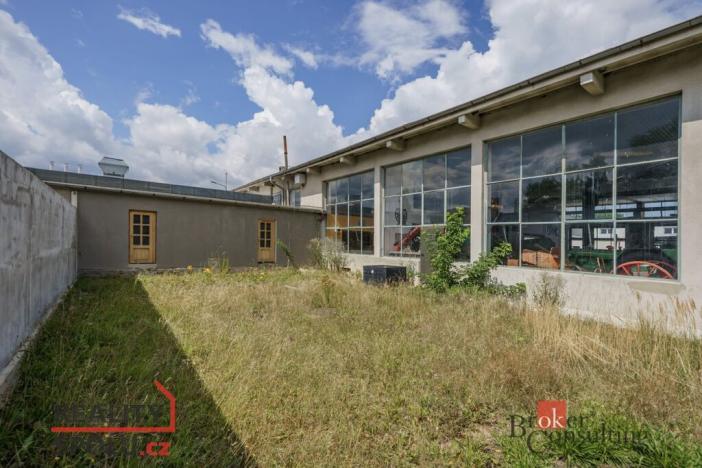 Prodej komerční nemovitosti, Doksy, Valdštejnská, 498 m2