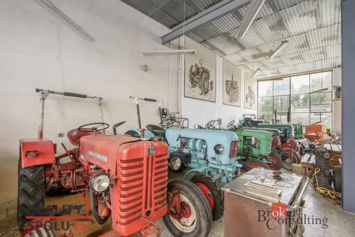 Prodej komerční nemovitosti, Doksy, Valdštejnská, 498 m2