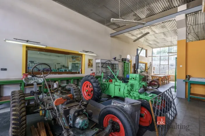 Prodej komerční nemovitosti, Doksy, Valdštejnská, 498 m2