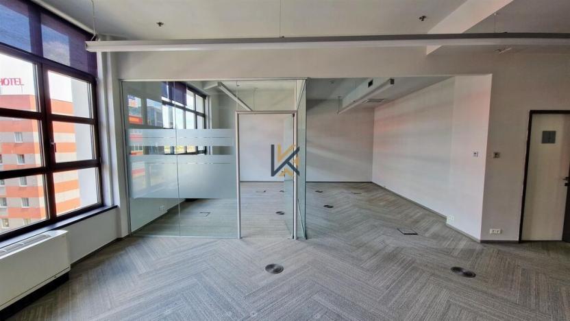 Pronájem kanceláře, Praha - Smíchov, Radlická, 434 m2