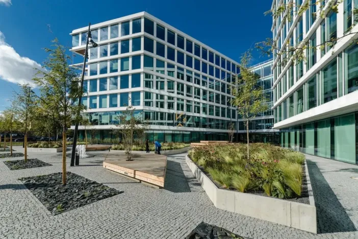 Pronájem kanceláře, Praha - Holešovice, Plynární, 658 m2