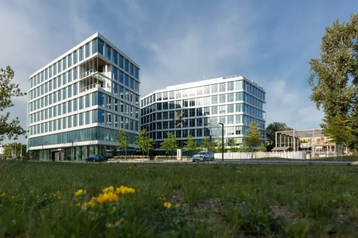 Pronájem kanceláře, Praha - Holešovice, Plynární, 658 m2