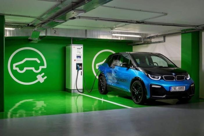 Pronájem kanceláře, Praha - Stodůlky, Bucharova, 649 m2