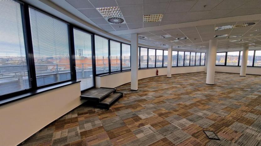 Pronájem kanceláře, Praha - Libeň, Českomoravská, 746 m2