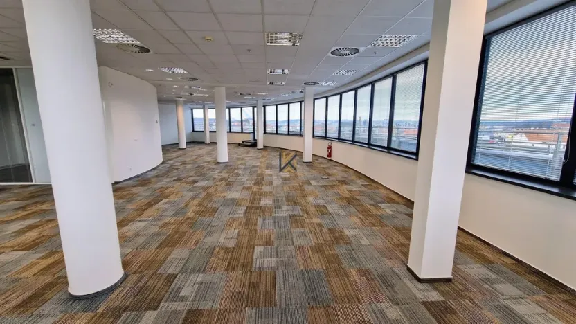 Pronájem kanceláře, Praha - Libeň, Českomoravská, 746 m2