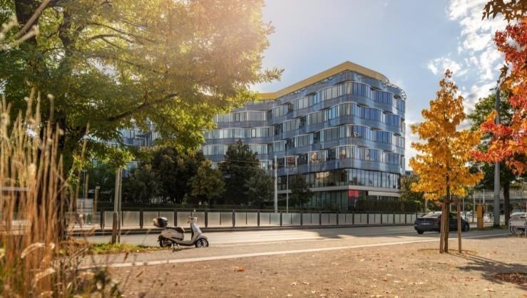 Pronájem kanceláře, Praha - Libeň, Českomoravská, 708 m2