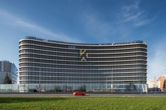 Pronájem kanceláře, Praha - Nusle, Pikrtova, 739 m2