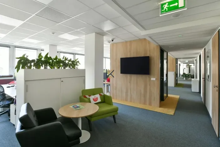 Pronájem kanceláře, Praha - Smíchov, Plzeňská, 1158 m2