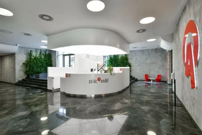 Pronájem kanceláře, Praha - Smíchov, Plzeňská, 1158 m2