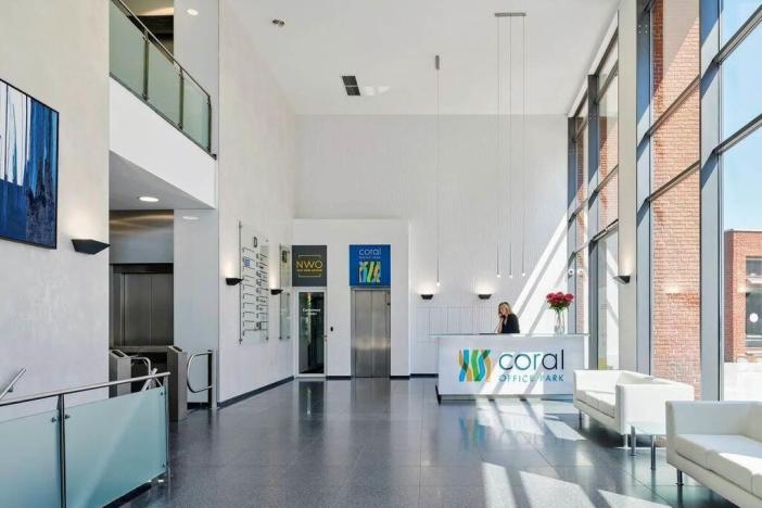 Pronájem kanceláře, Praha - Stodůlky, Bucharova, 900 m2