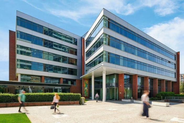 Pronájem kanceláře, Praha - Stodůlky, Bucharova, 900 m2