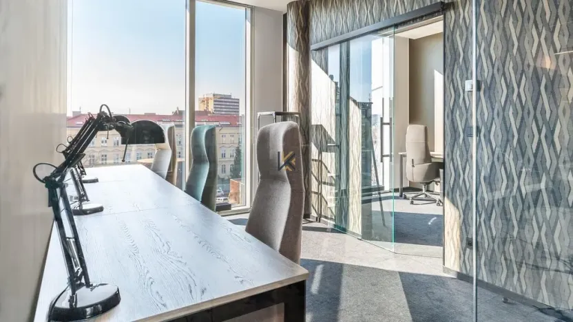 Pronájem kanceláře, Praha - Holešovice, Plynární, 824 m2