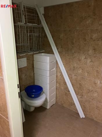 Prodej obchodního prostoru, Karlovy Vary, Bulharská, 92 m2