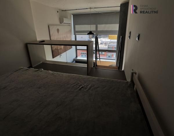 Pronájem bytu 1+kk, Zlín, J. A. Bati, 41 m2