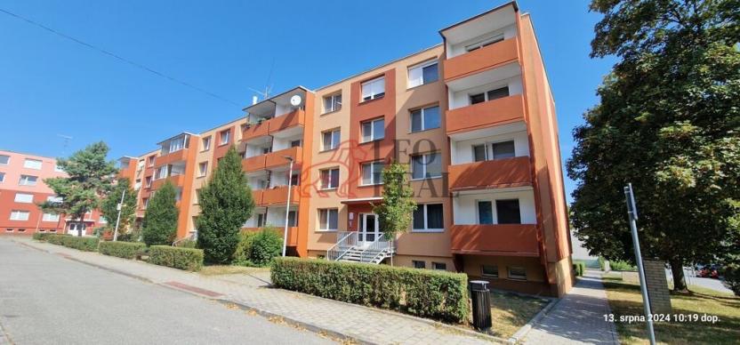 Prodej bytu 4+1, Hustopeče, U Větrolamu, 89 m2