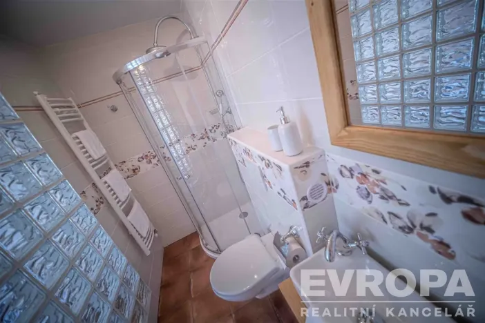 Prodej ubytování, Jablonec nad Jizerou, 200 m2