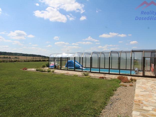 Prodej rodinného domu, Rašovice, 4600 m2