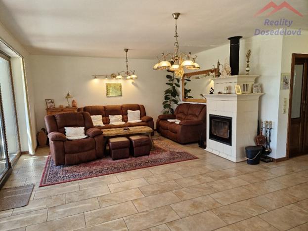 Prodej rodinného domu, Rašovice, 4600 m2