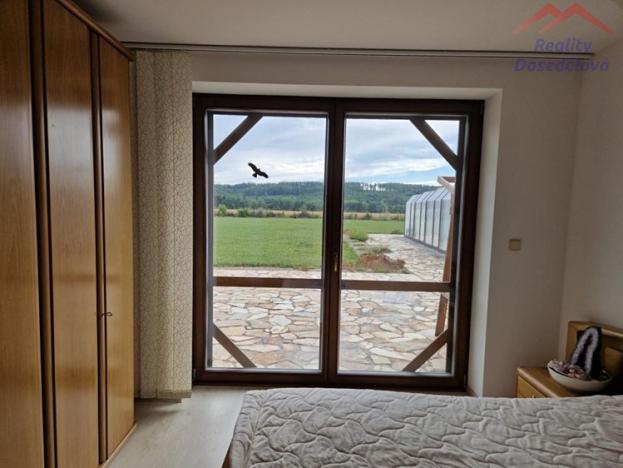 Prodej rodinného domu, Rašovice, 4600 m2