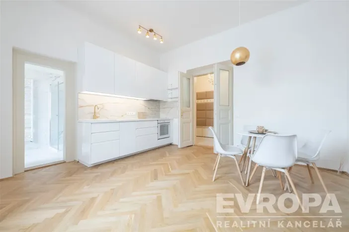 Prodej bytu 3+kk, Praha - Nové Město, Pod Slovany, 100 m2