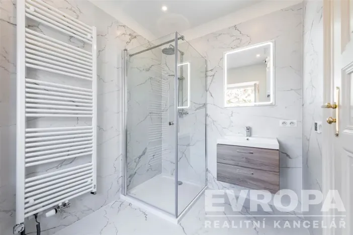 Prodej bytu 3+kk, Praha - Nové Město, Pod Slovany, 100 m2