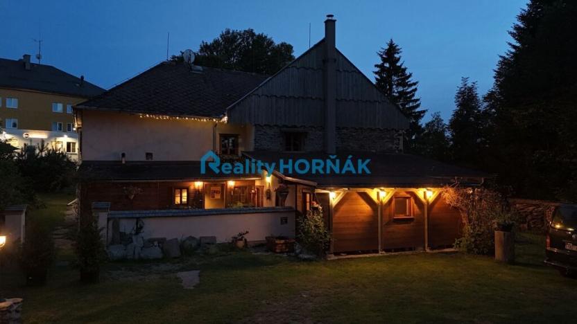 Prodej rodinného domu, Černá v Pošumaví - Bližná, 340 m2