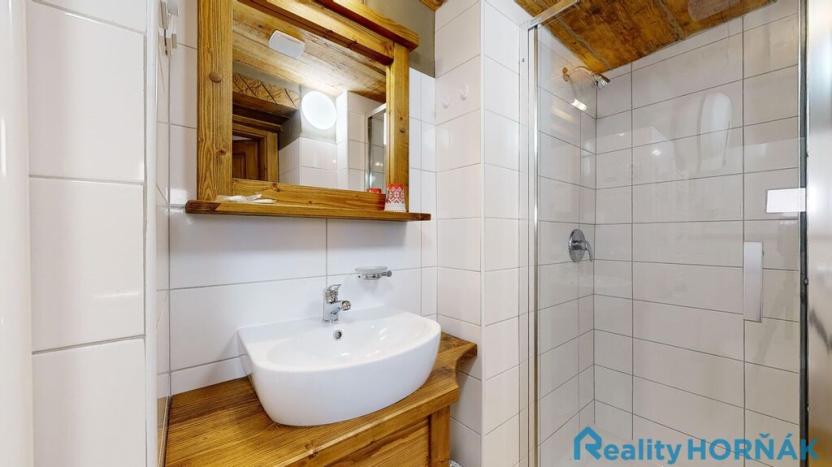 Prodej rodinného domu, Černá v Pošumaví - Bližná, 340 m2