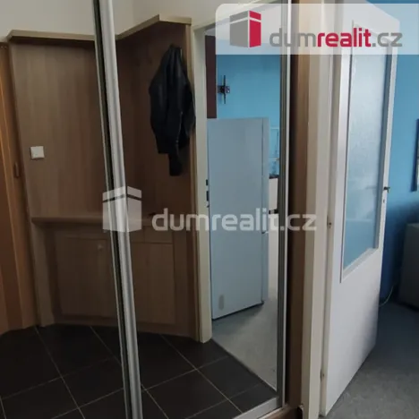 Pronájem bytu 1+kk, Praha - Kamýk, Otradovická, 34 m2