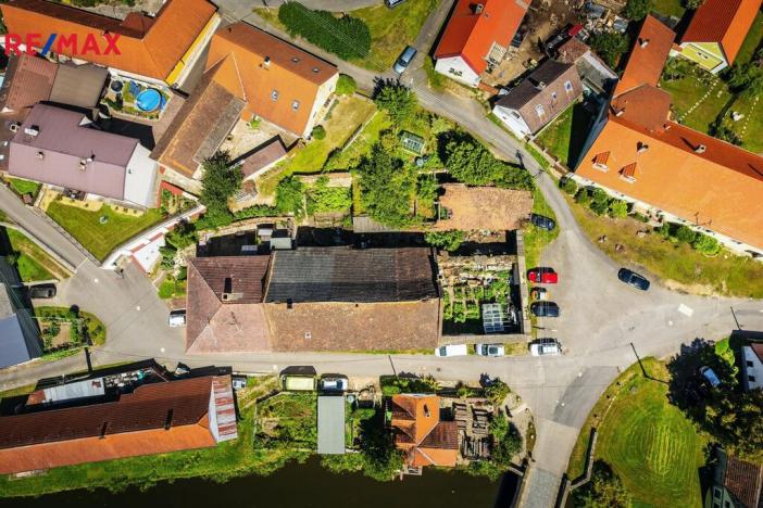 Prodej rodinného domu, Putim, 500 m2