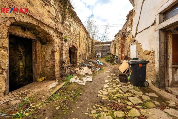 Prodej rodinného domu, Putim, 500 m2