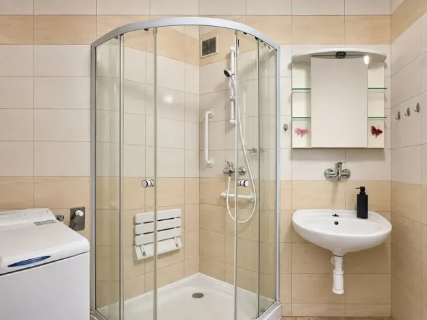 Pronájem bytu 2+kk, Praha - Michle, U plynárny, 38 m2