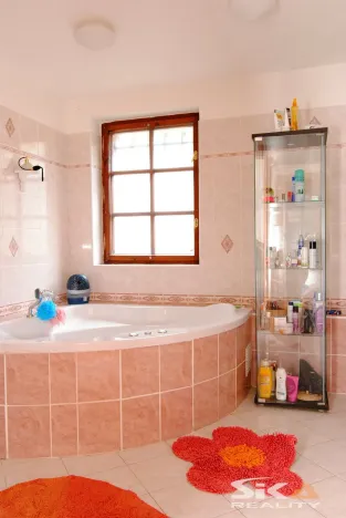 Prodej rodinného domu, Pnětluky - Konětopy, 200 m2