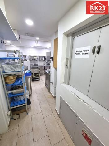 Prodej obchodního prostoru, Mariánské Lázně, Poštovní, 150 m2