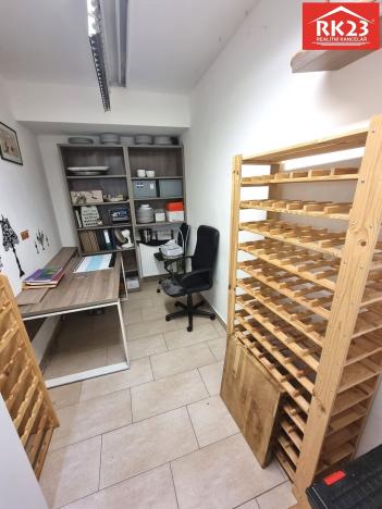 Prodej obchodního prostoru, Mariánské Lázně, Poštovní, 150 m2