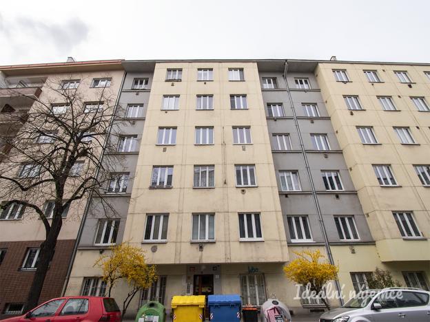 Pronájem bytu 1+kk, Praha - Holešovice, Jankovcova, 28 m2