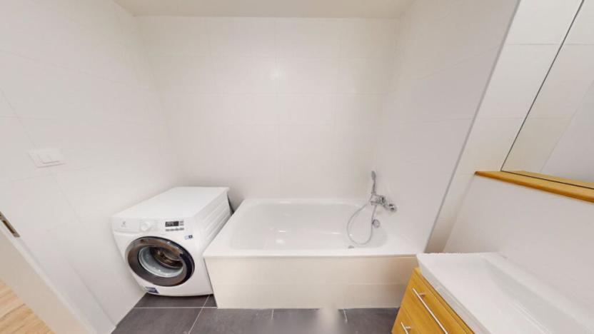 Pronájem bytu 3+kk, Praha - Břevnov, Na Větrníku, 92 m2