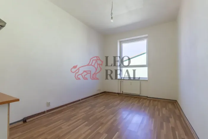 Pronájem bytu 1+kk, Strašice, 28 m2