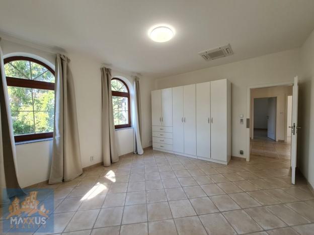 Pronájem vily, Praha - Nebušice, Nebušická, 539 m2