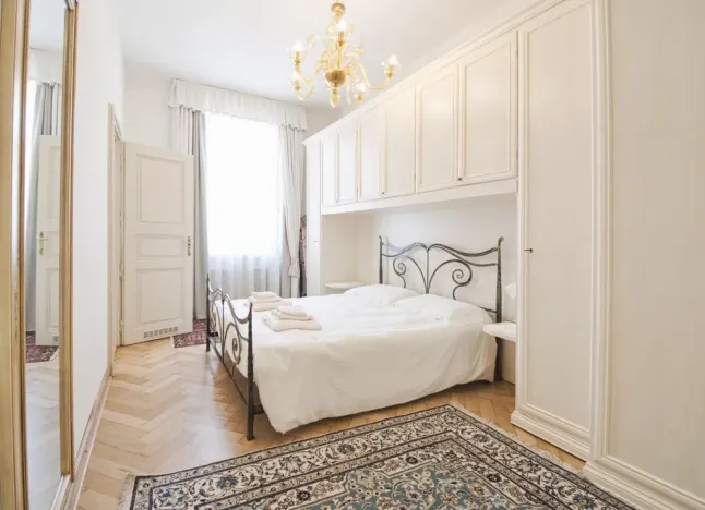 Pronájem bytu 3+kk, Praha - Nové Město, Truhlářská, 79 m2