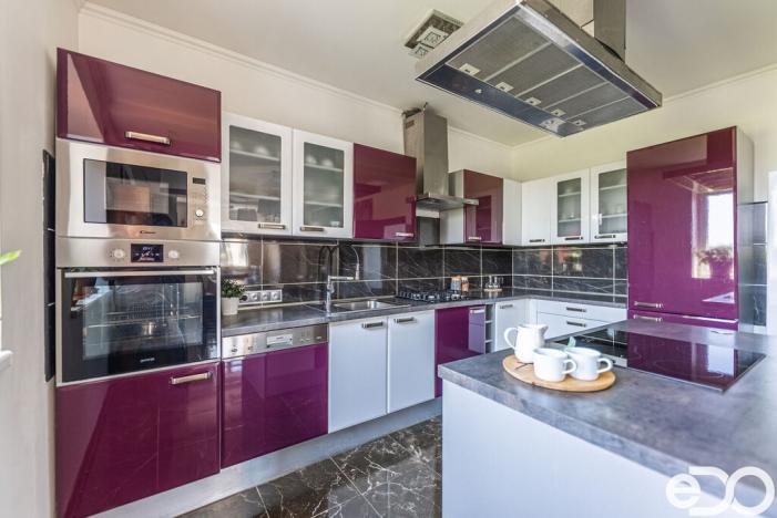 Prodej rodinného domu, Sezemice, Komenského, 190 m2