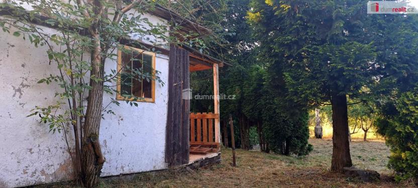 Prodej zahrady, Ostrov, 383 m2