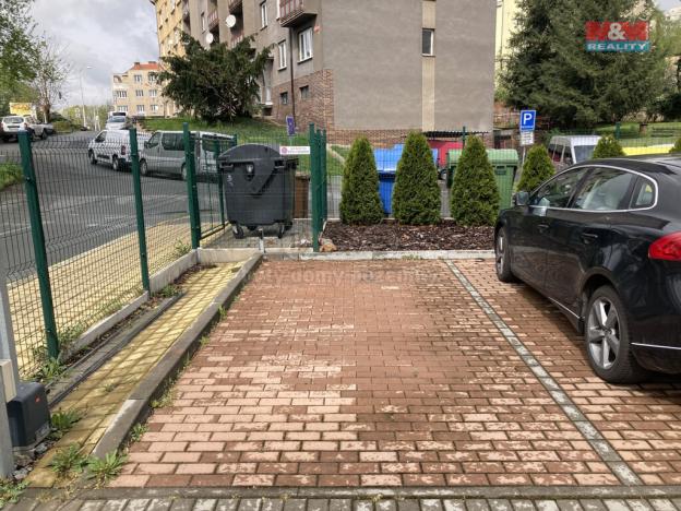 Pronájem garážového stání, Plzeň - Severní Předměstí, Bolevecká, 13 m2