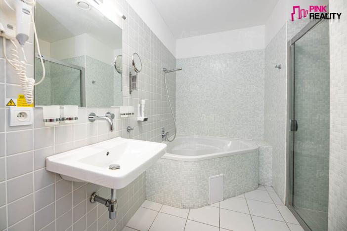 Prodej restaurace, Rychnov nad Kněžnou, Staré náměstí, 597 m2