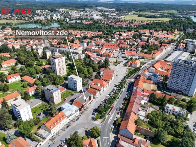 Prodej obchodního prostoru, Dobříš, Mírové náměstí, 503 m2