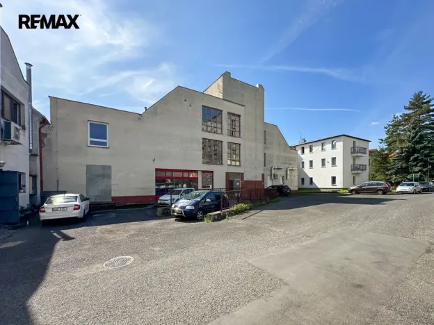 Prodej obchodního prostoru, Dobříš, Mírové náměstí, 503 m2