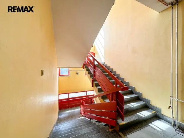 Prodej obchodního prostoru, Dobříš, Mírové náměstí, 503 m2