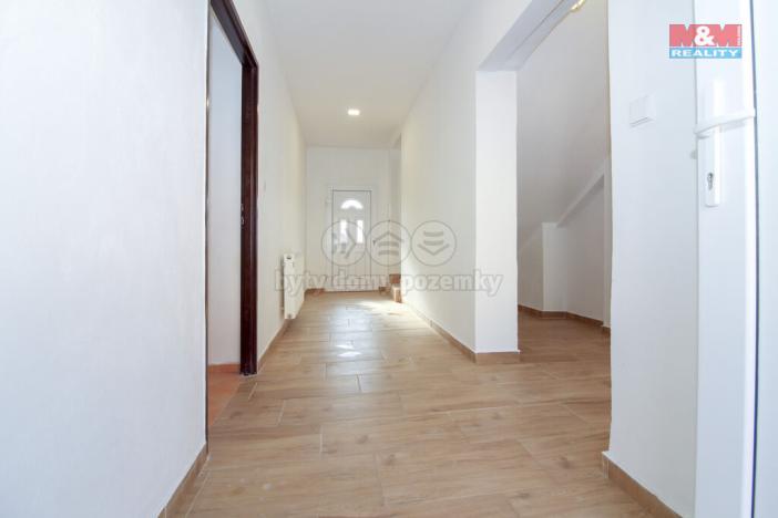 Prodej rodinného domu, Peruc - Radonice nad Ohří, 400 m2