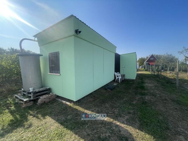 Prodej zahrady, Lednice, 3400 m2