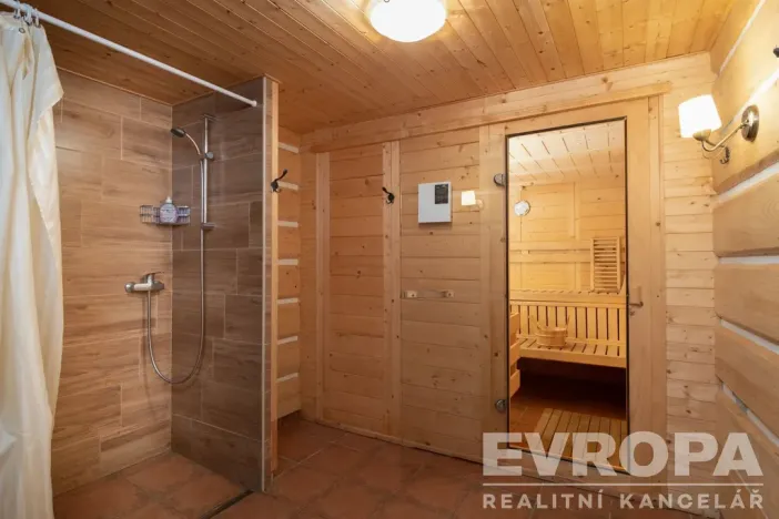 Prodej rodinného domu, Černý Důl, 220 m2