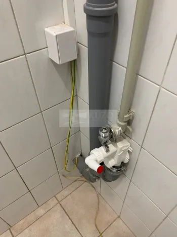 Pronájem skladu, Praha - Libeň, Prosecká, 4 m2